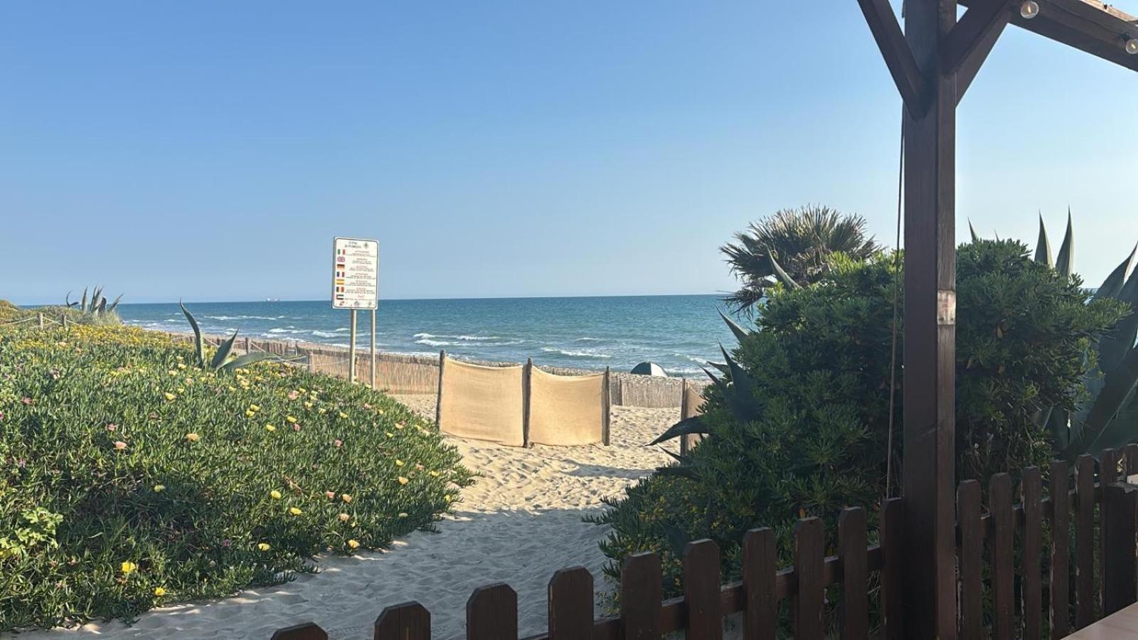 Vacanze Romane Torvaianica Kültér fotó